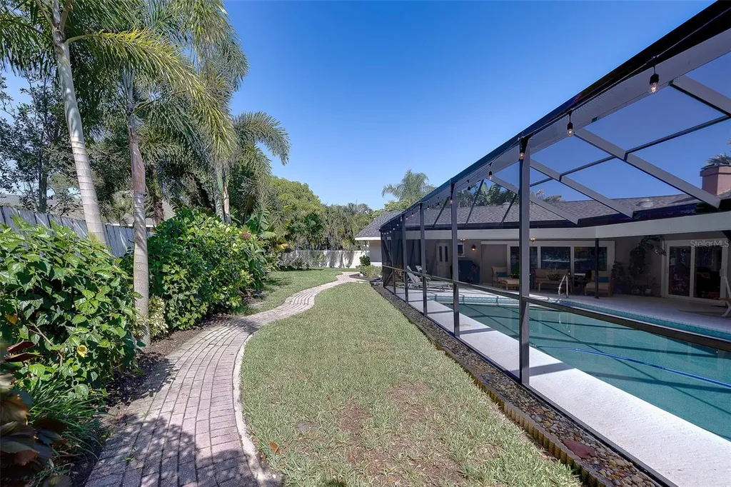 13650 96th Terrace Seminole FL 33776
