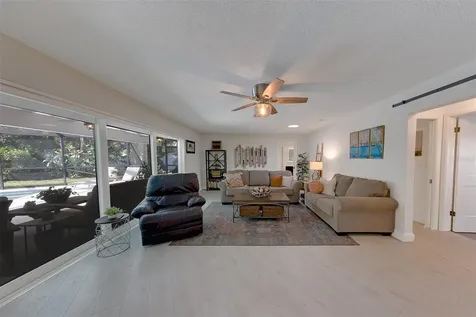 13650 96th Terrace Seminole FL 33776