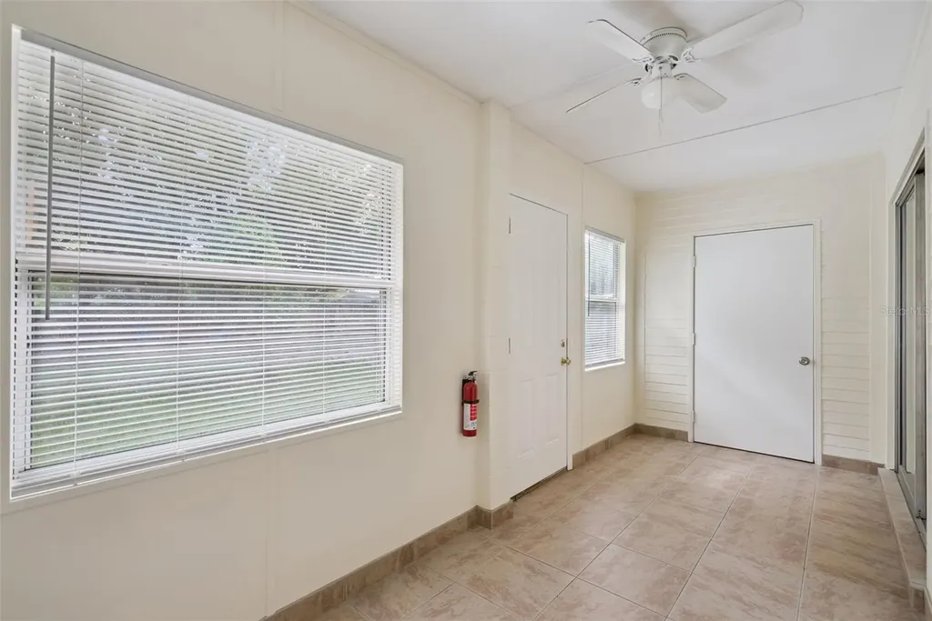 2725 Mayer Street Orlando FL 32806