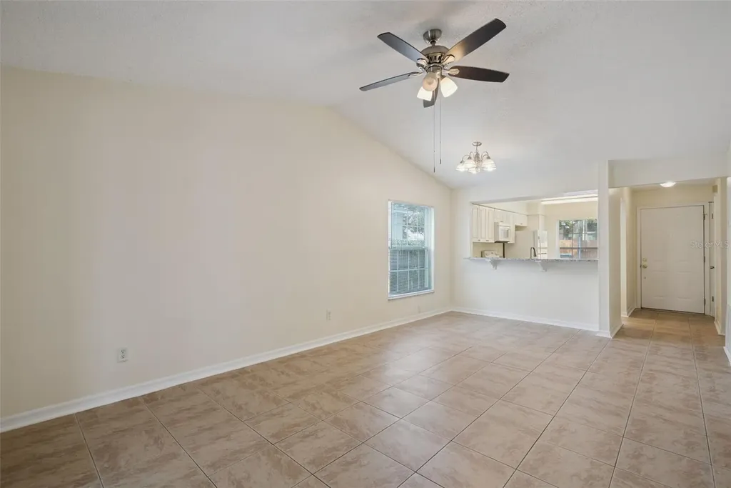 2725 Mayer Street Orlando FL 32806