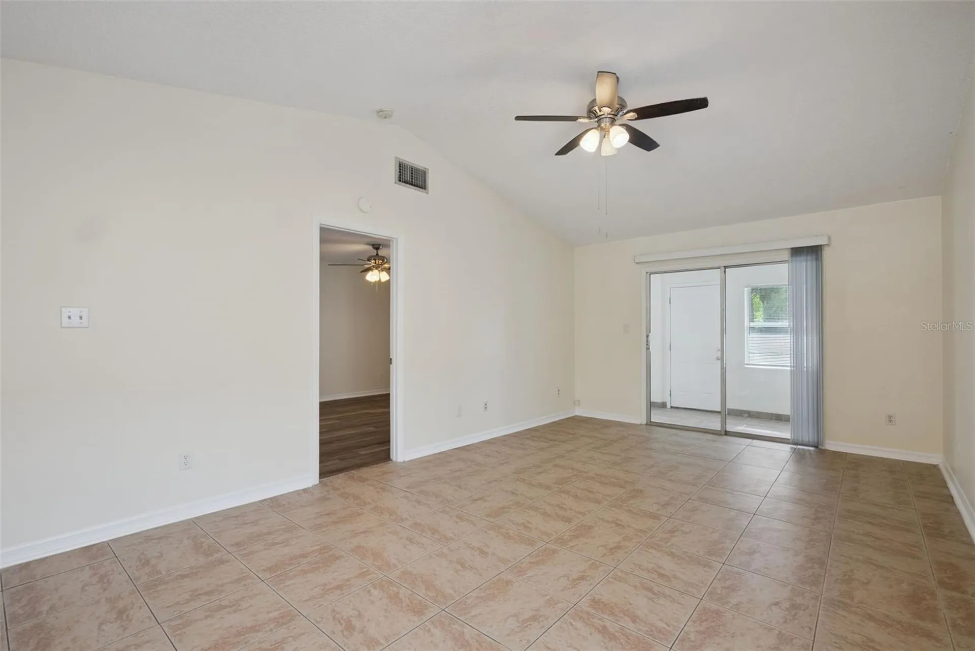2725 Mayer Street Orlando FL 32806