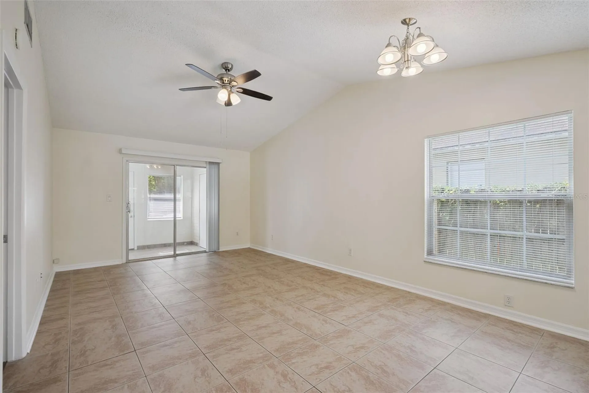 2725 Mayer Street Orlando FL 32806