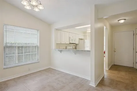 2725 Mayer Street Orlando FL 32806