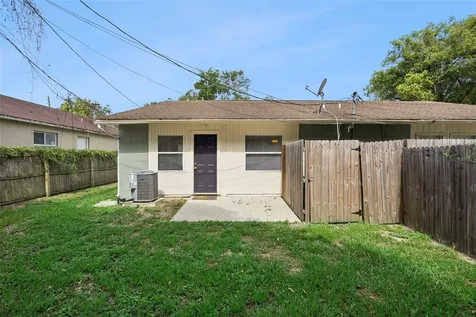 2725 Mayer Street Orlando FL 32806