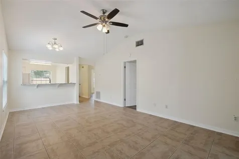 2725 Mayer Street Orlando FL 32806