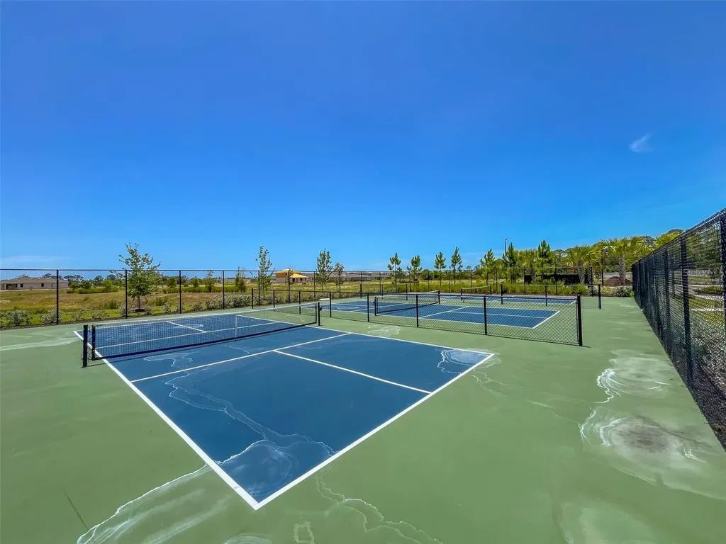137 Whiteland Bend Nokomis FL 34275