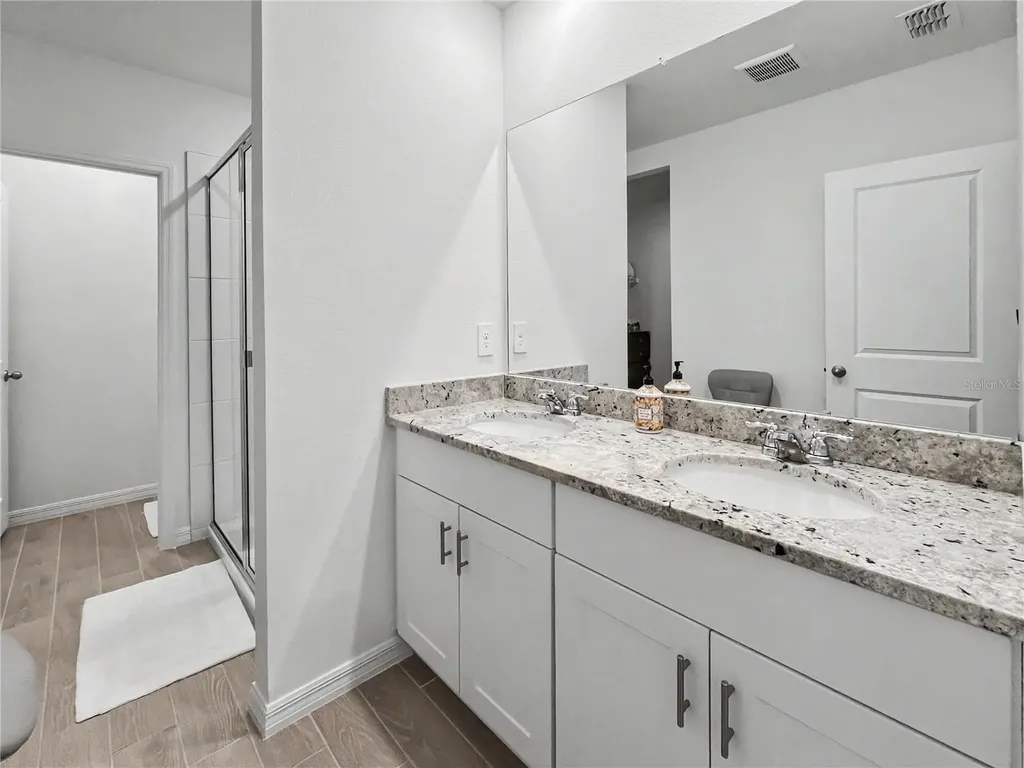 137 Whiteland Bend Nokomis FL 34275