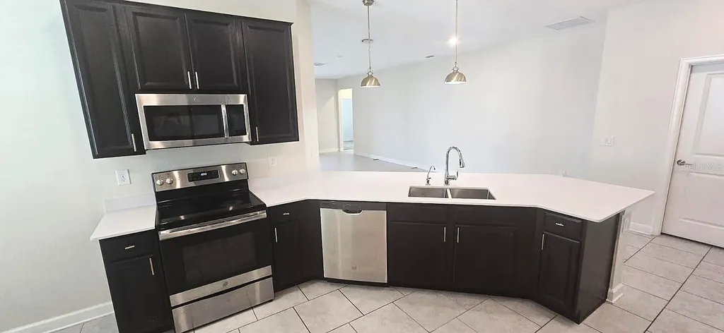 212 Bergamot Loop Davenport FL 33837