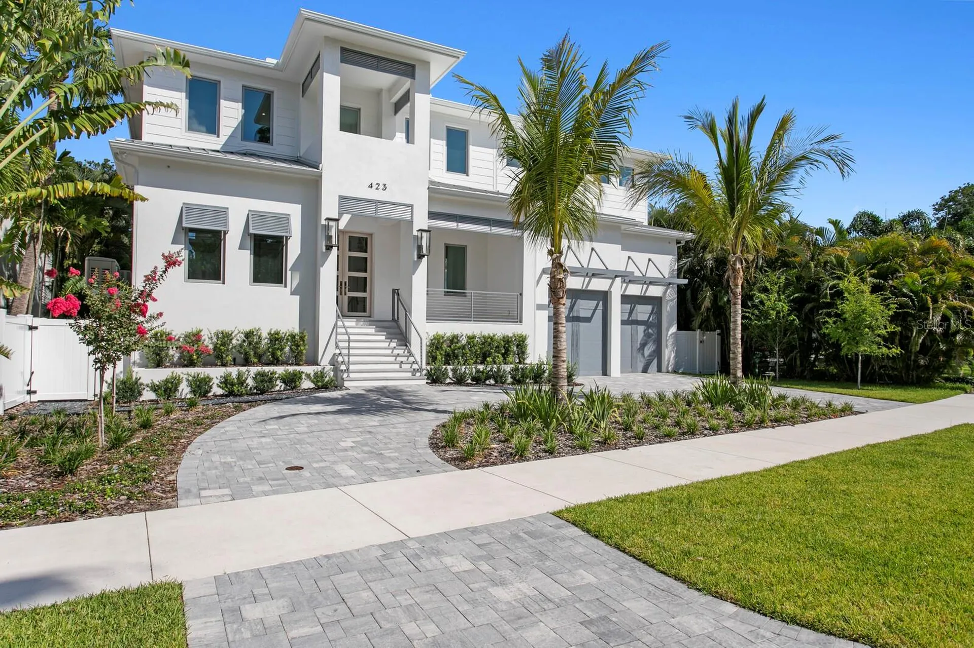 423 S Royal Poinciana Drive Tampa FL 33609