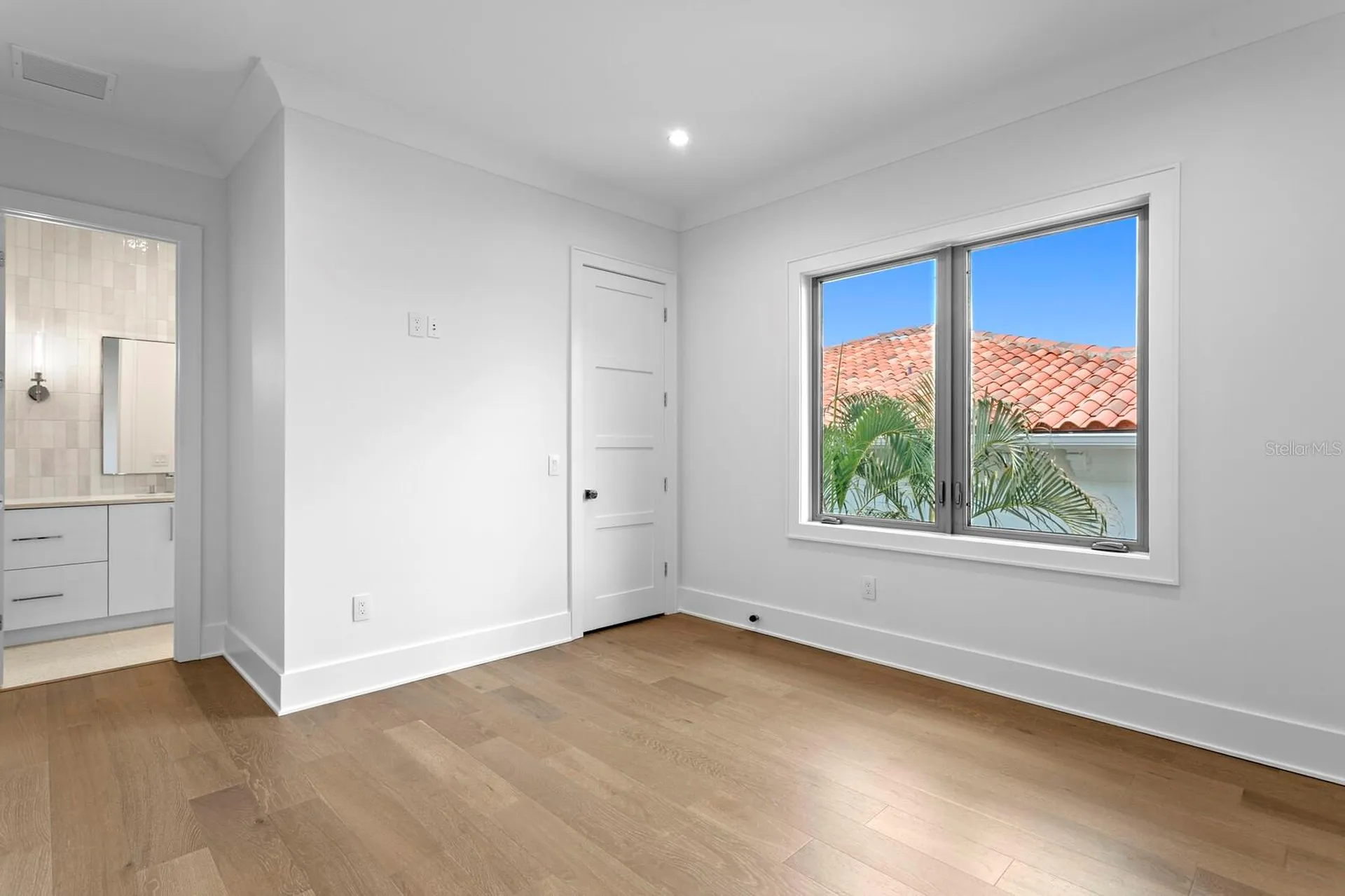 423 S Royal Poinciana Drive Tampa FL 33609