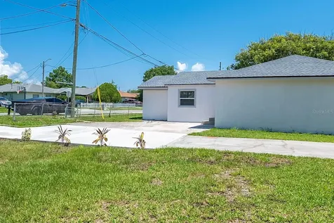 689 Bethune Avenue Winter Garden FL 34787