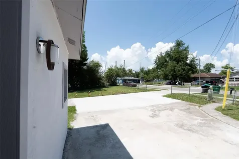 689 Bethune Avenue Winter Garden FL 34787