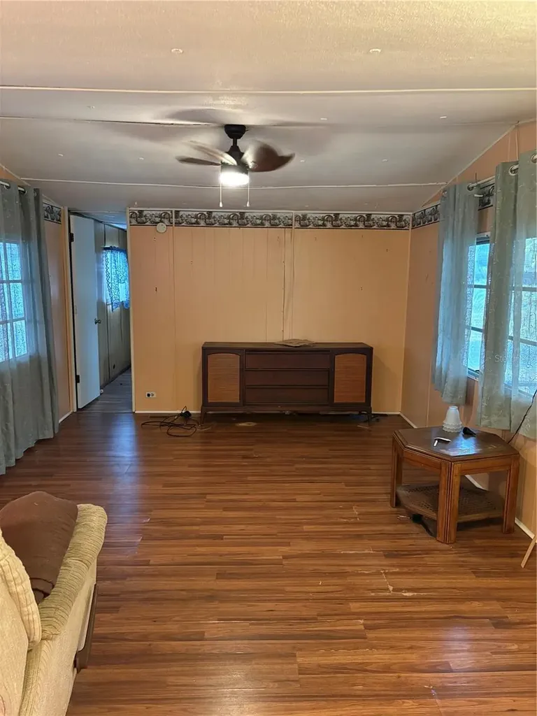 6580 Seminole Seminole FL 33772