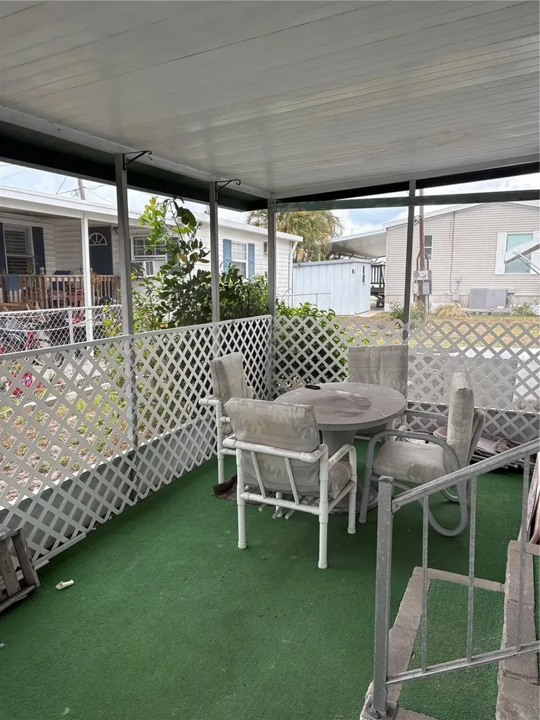 6580 Seminole Seminole FL 33772