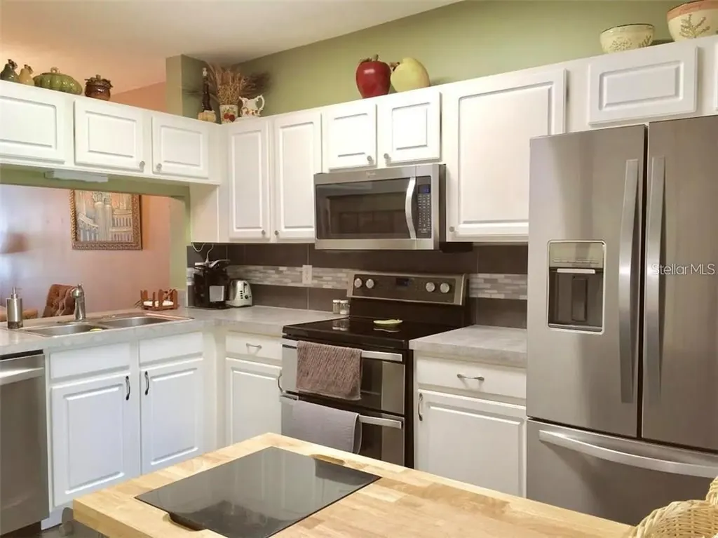 2454 Lake Woodberry Circle Brandon FL 33510