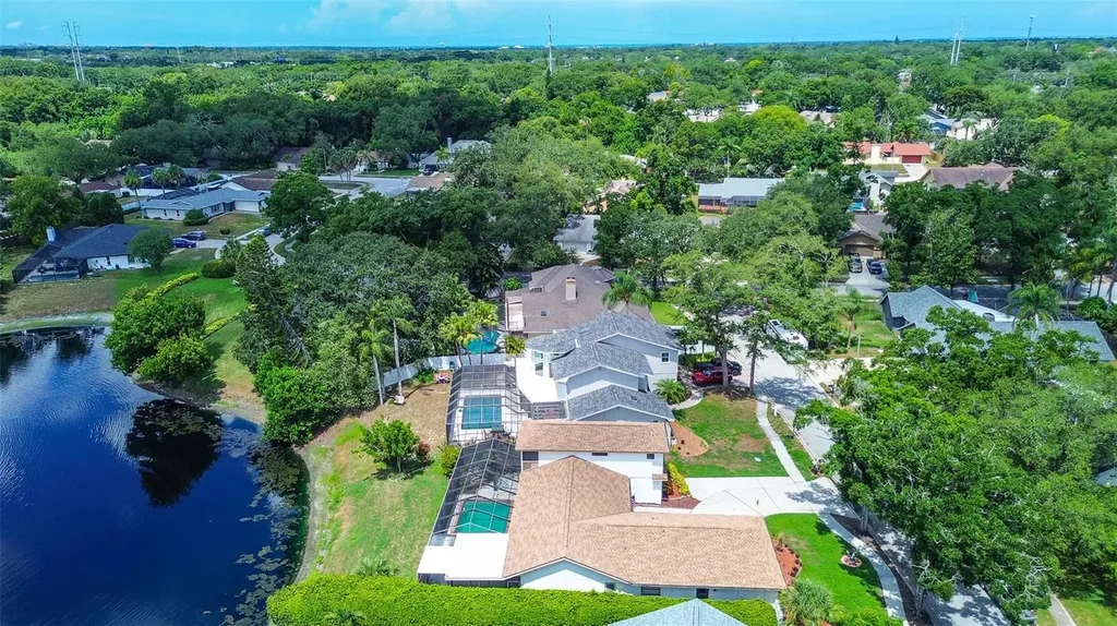 2876 Lake Valencia Boulevard E Palm Harbor FL 34684