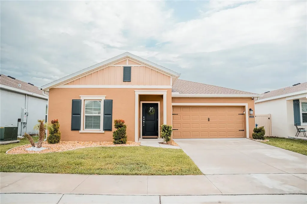 2326 Burney Falls Lane Davenport FL 33837