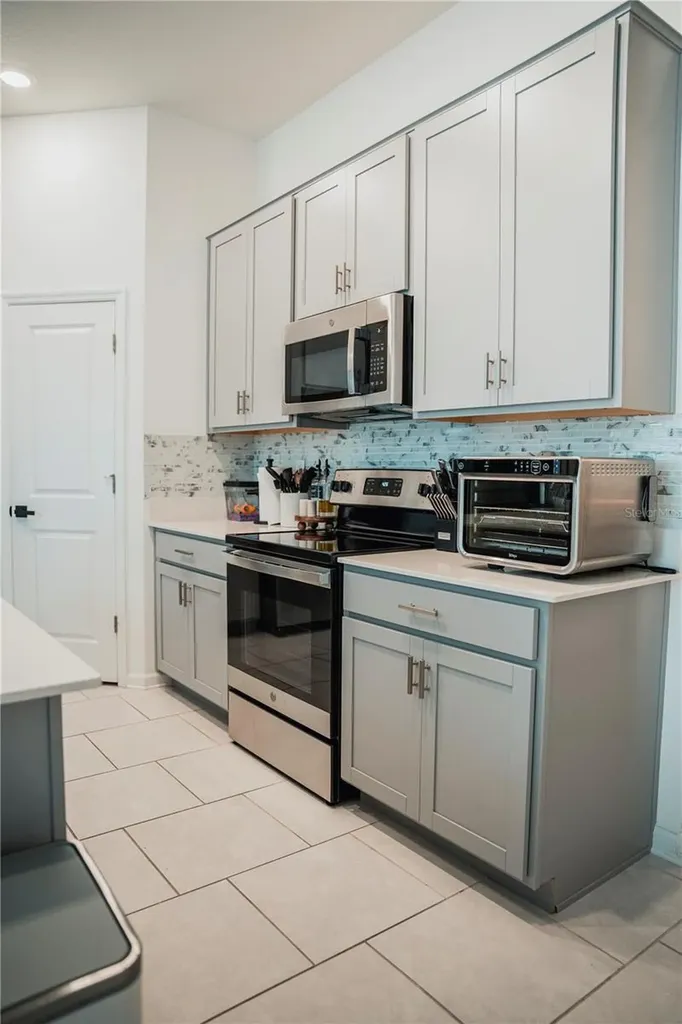 2326 Burney Falls Lane Davenport FL 33837
