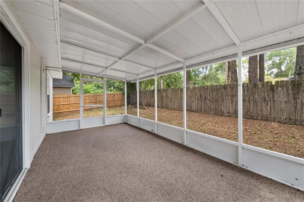 2077 SW 42nd Lane Gainesville FL 32608