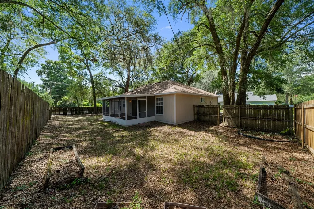 2077 SW 42nd Lane Gainesville FL 32608