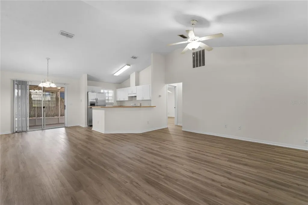 2077 SW 42nd Lane Gainesville FL 32608