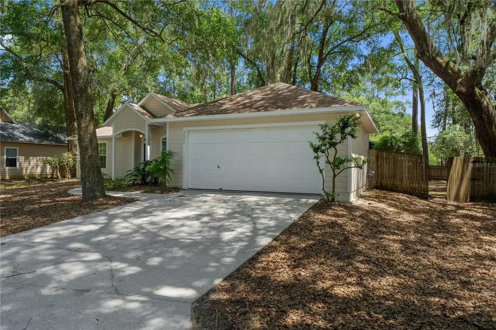 2077 SW 42nd Lane Gainesville FL 32608