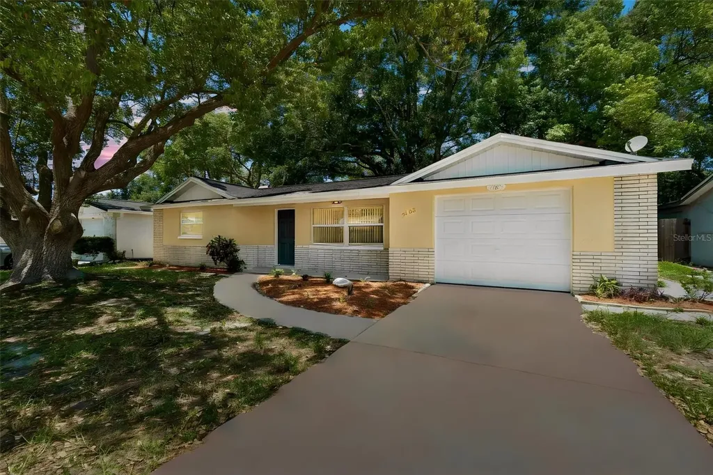 7105 Oakshire Drive Port Richey FL 34668