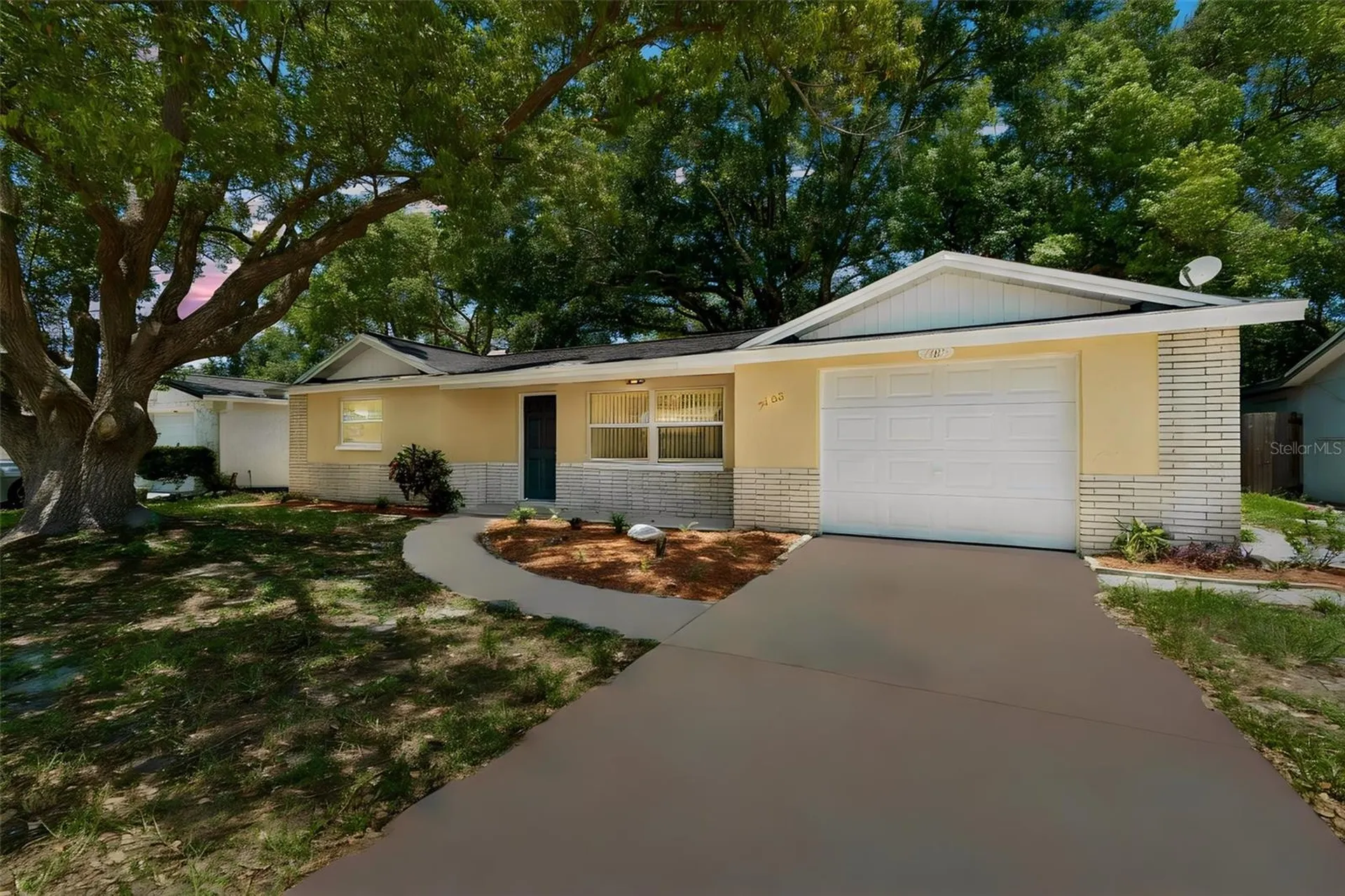 7105 Oakshire Drive Port Richey FL 34668