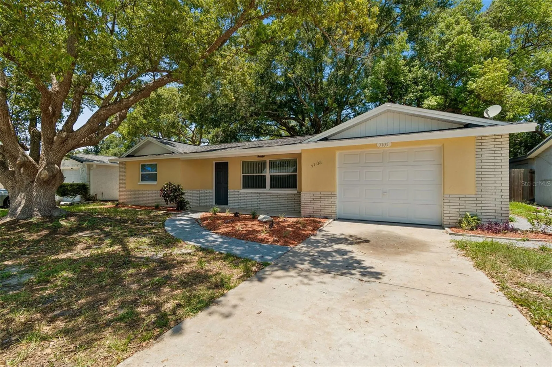7105 Oakshire Drive Port Richey FL 34668