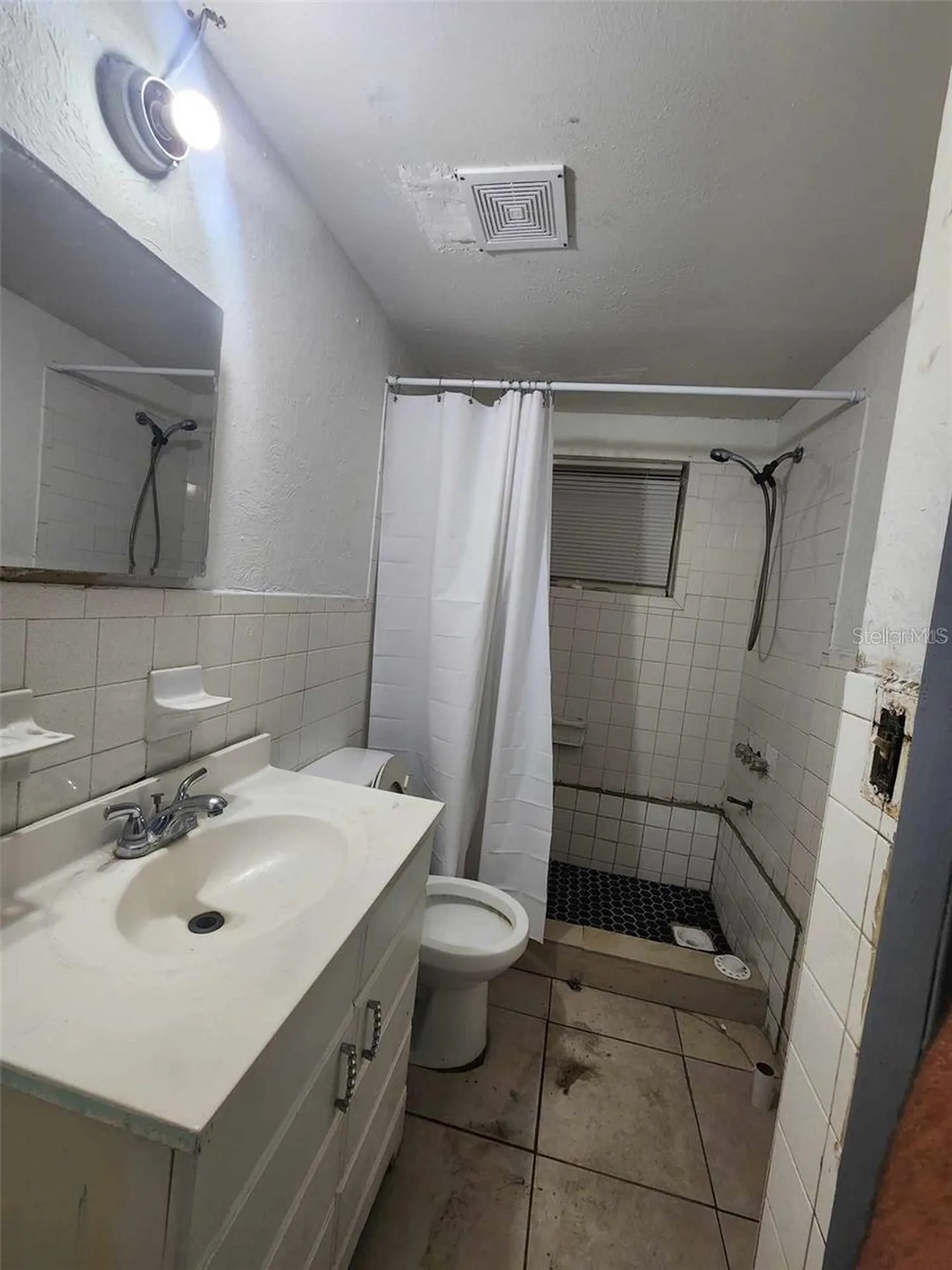 1115 E Linebaugh Avenue Tampa FL 33612
