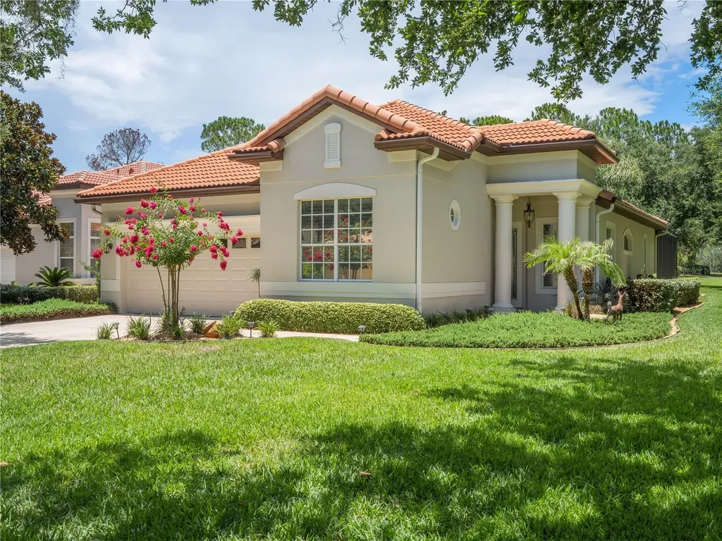 9513 Serra Court Howey In The Hills FL 34737