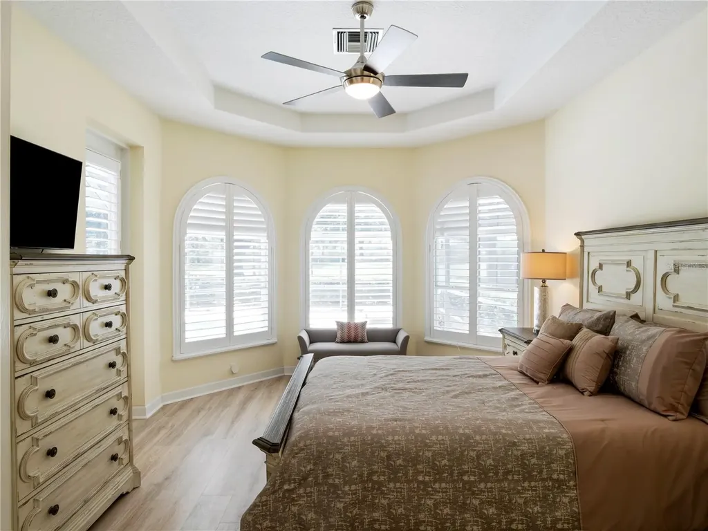 9513 Serra Court Howey In The Hills FL 34737