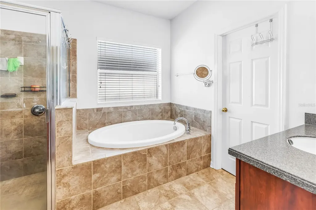 7717 Tangle Brook Boulevard Gibsonton FL 33534