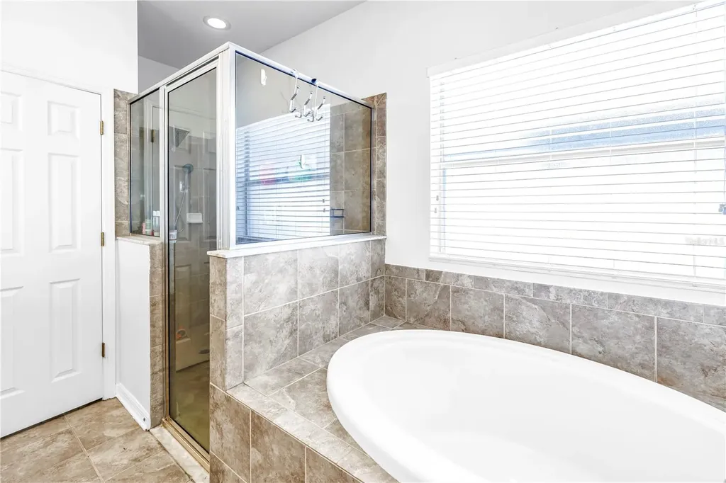 7717 Tangle Brook Boulevard Gibsonton FL 33534