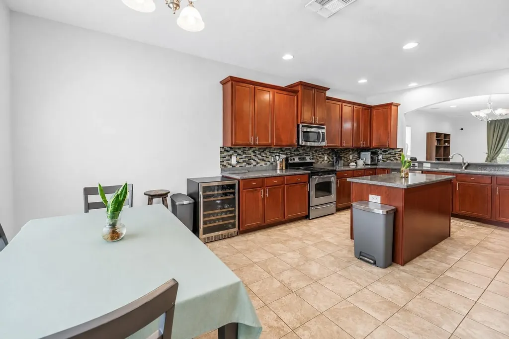 7717 Tangle Brook Boulevard Gibsonton FL 33534