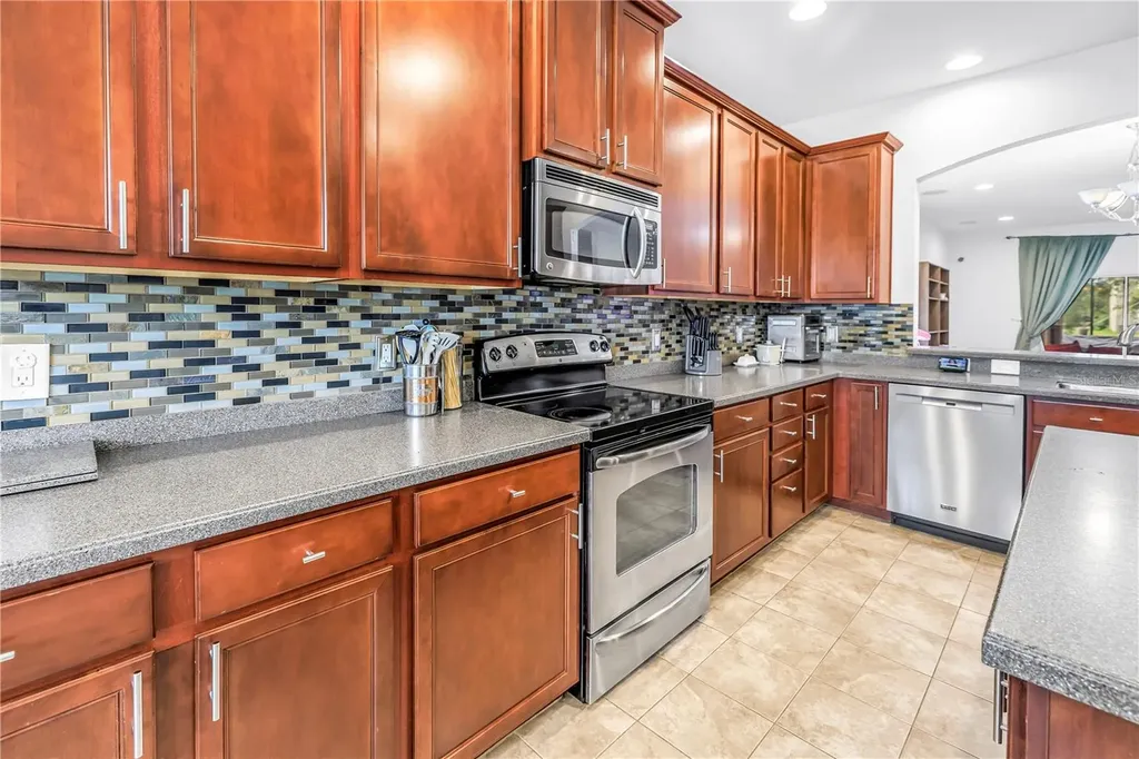 7717 Tangle Brook Boulevard Gibsonton FL 33534