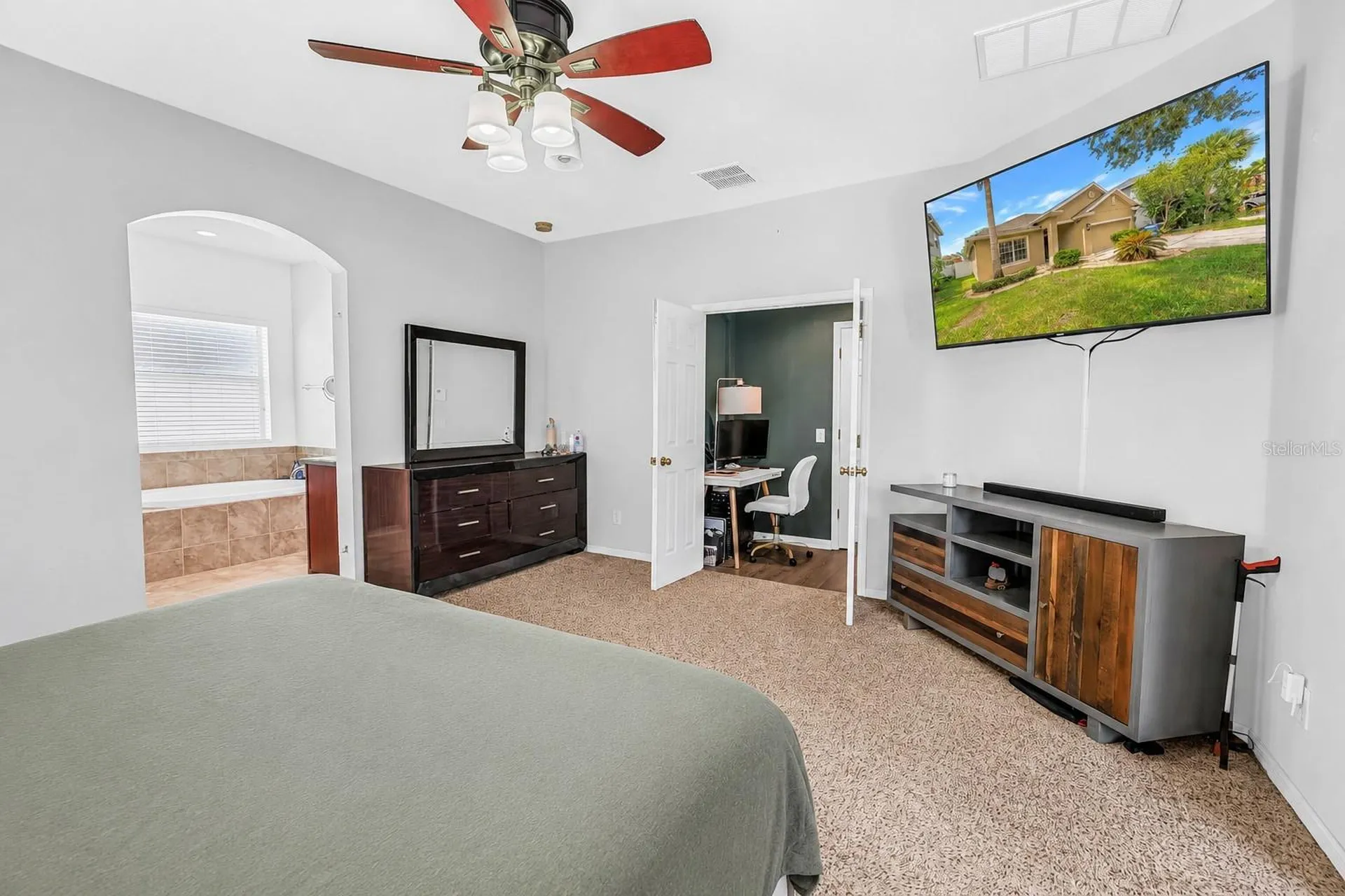 7717 Tangle Brook Boulevard Gibsonton FL 33534