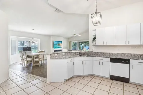 2418 New Haven Circle Sun City Center FL 33573
