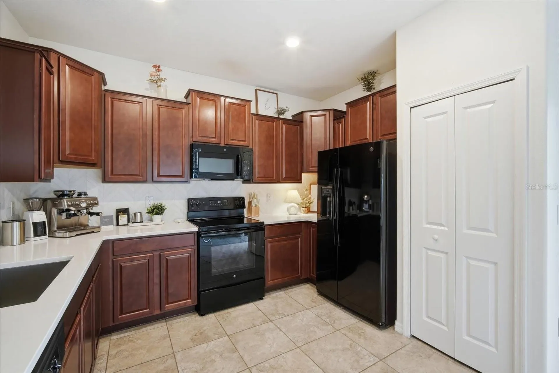 7656 Ginger Lily Court Tampa FL 33619