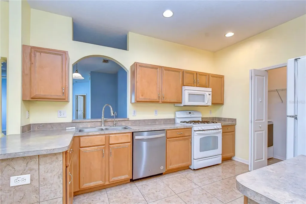 31501 Shaker Circle Wesley Chapel FL 33543