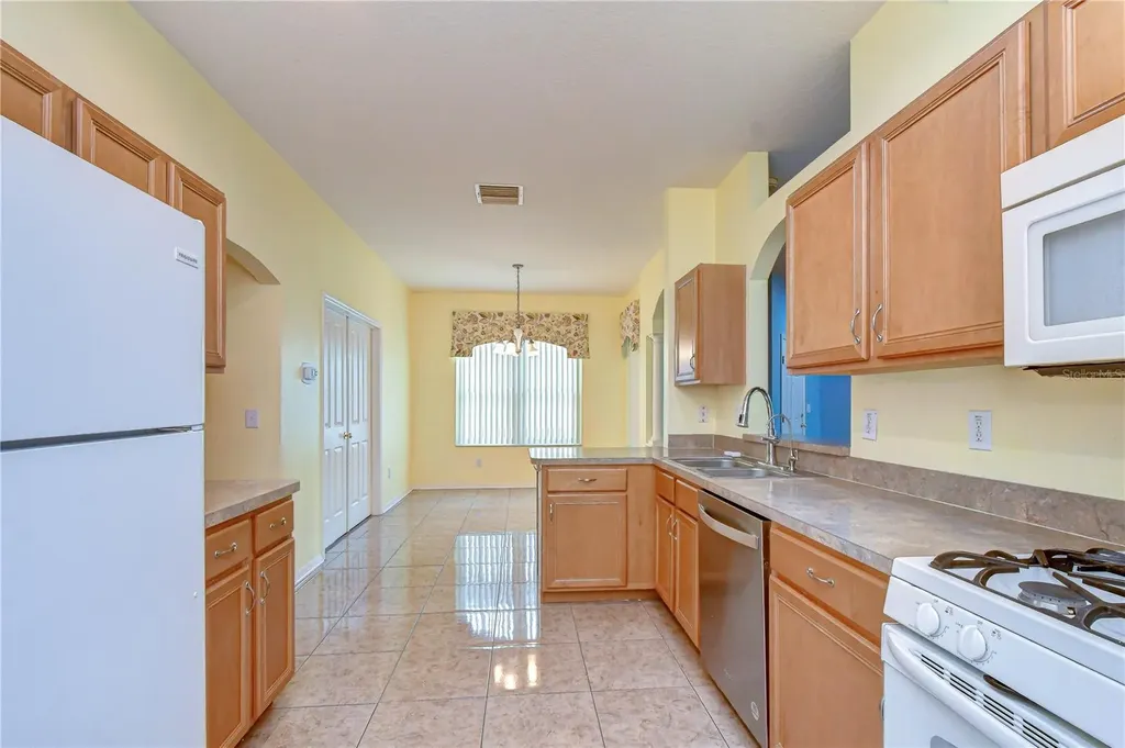 31501 Shaker Circle Wesley Chapel FL 33543