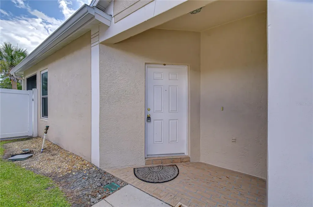 31501 Shaker Circle Wesley Chapel FL 33543
