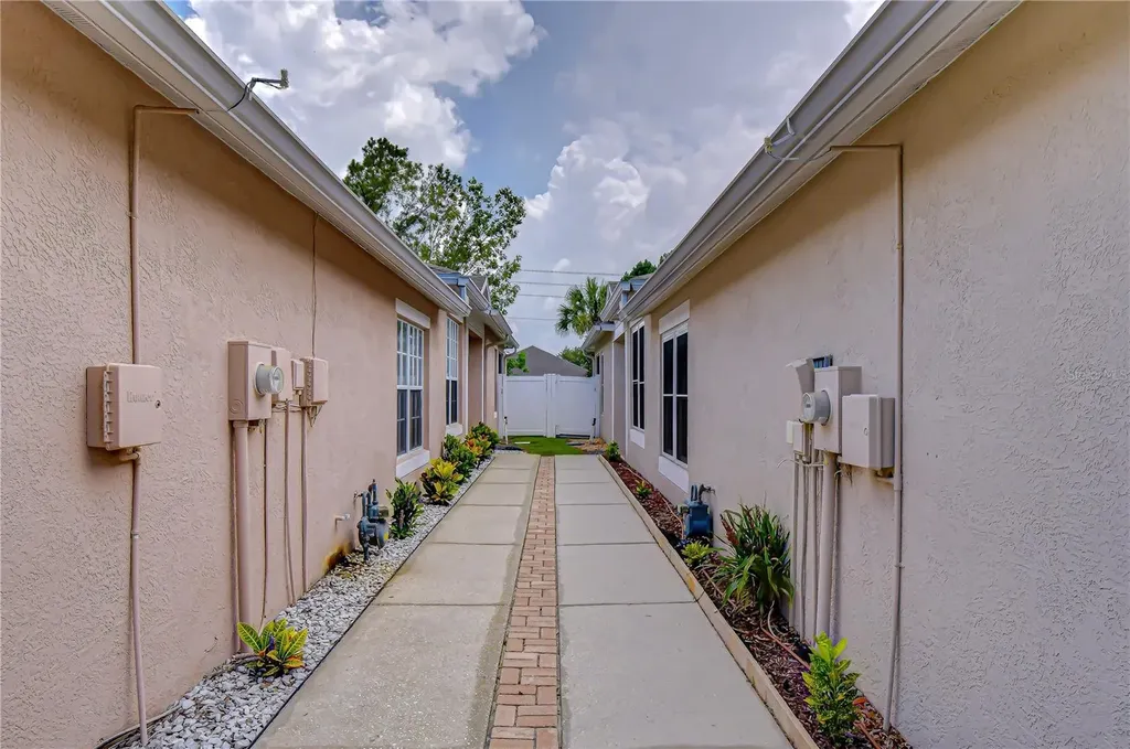 31501 Shaker Circle Wesley Chapel FL 33543