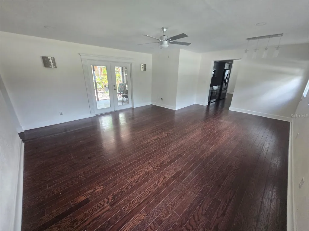 300 E Idlewild Avenue Tampa FL 33604