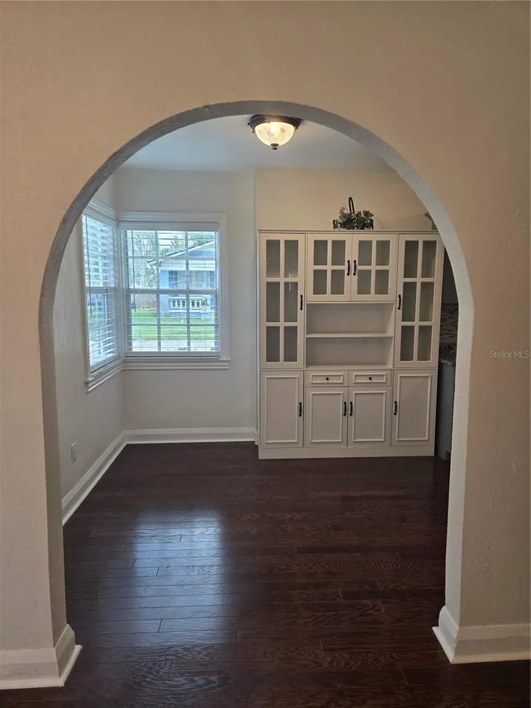300 E Idlewild Avenue Tampa FL 33604
