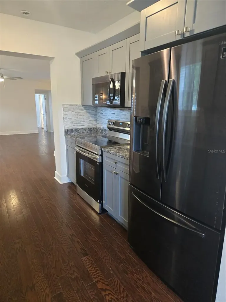 300 E Idlewild Avenue Tampa FL 33604