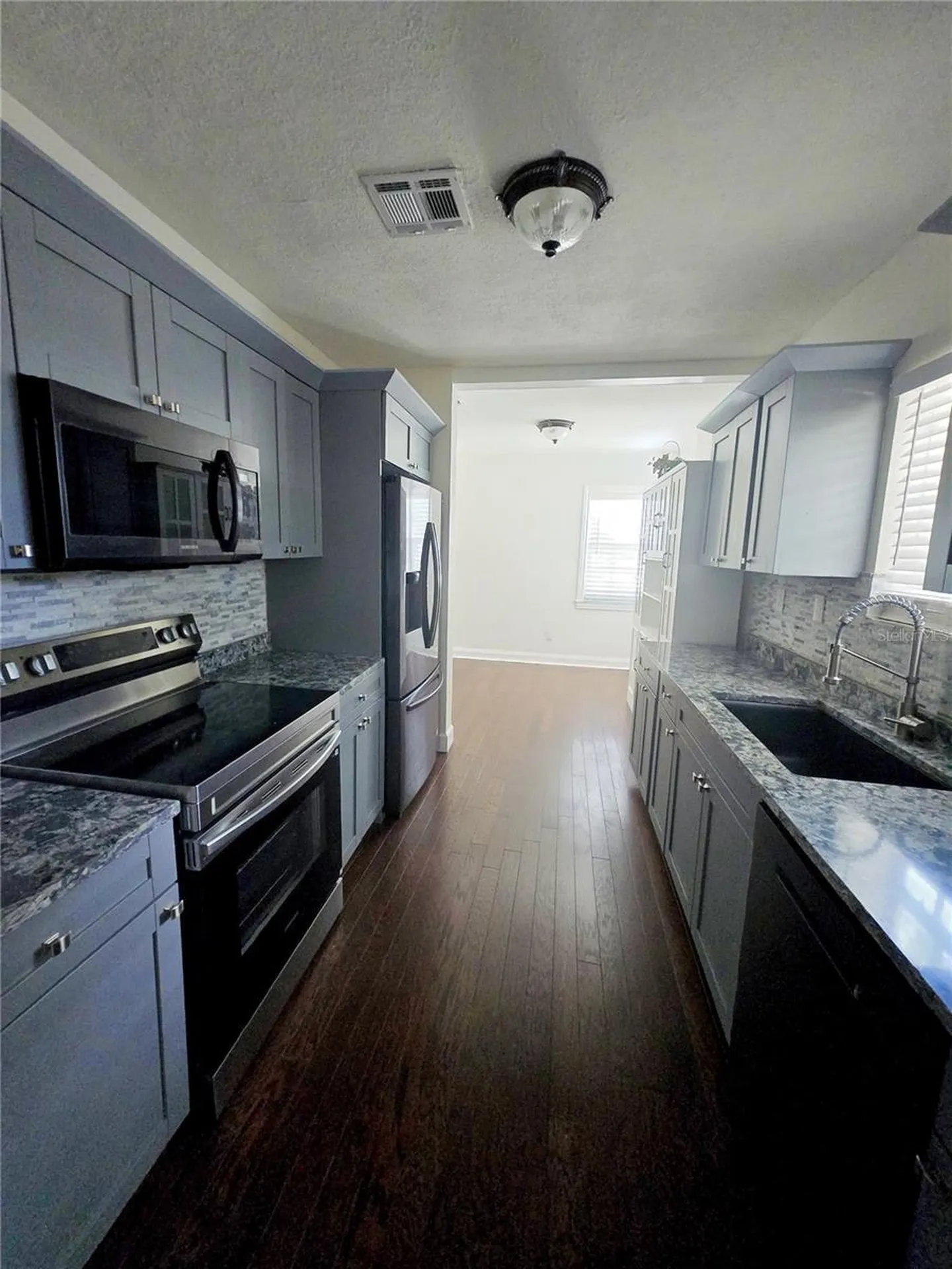 300 E Idlewild Avenue Tampa FL 33604