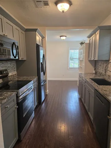 300 E Idlewild Avenue Tampa FL 33604