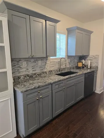 300 E Idlewild Avenue Tampa FL 33604