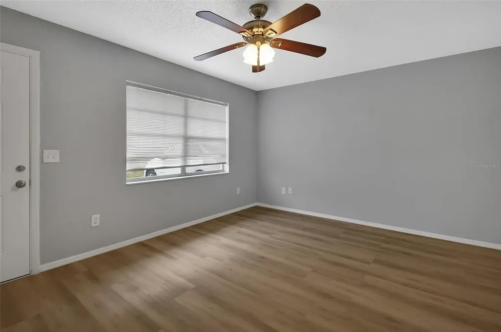 365 W Lansdowne Avenue Orange City FL 32763